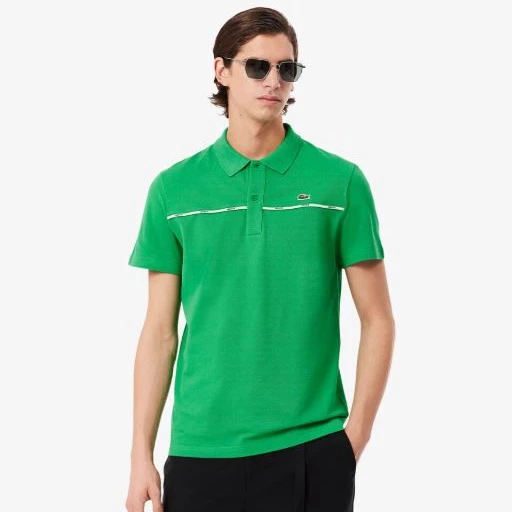 Polo de hombre de corte regular con ribete de logotipo

