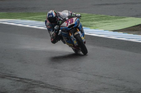Álex Márquez asombra en Motegi y se lleva su tercera victoria. Xavi Vierge consigue su primer podio