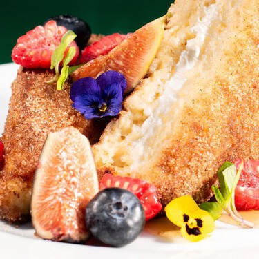 Esta cafetería es ideal para desayunar tarde y disfrutar un oasis en medio del caos de Insurgentes: su pan francés es delicioso