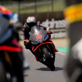 Cuando menos lo esperaba, MotoGP 26 cambia las reglas y da un paso de gigante en la buena dirección. Análisis 