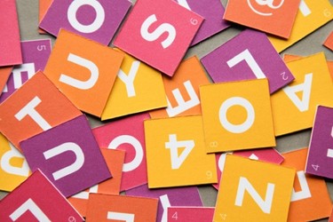 Imprime o crea tu propio Scrabble edición especial San Valentín