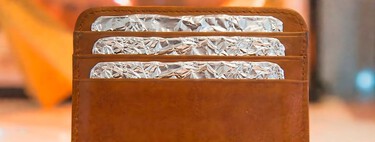 Envolví mis tarjetas con aluminio para saber si el truco de internet contra el fraude contactless servía. Esto encontré