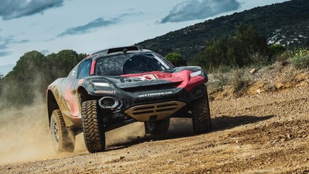 Carlos Sainz planea competir en la Extreme E, un salvaje Dakar eléctrico, y no será la única estrella presente