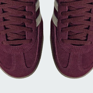 Adidas tiene las zapatillas más elegantes que llevarás en otoño: un modelo clásico pensado para el deporte que encajará con todos tus looks 