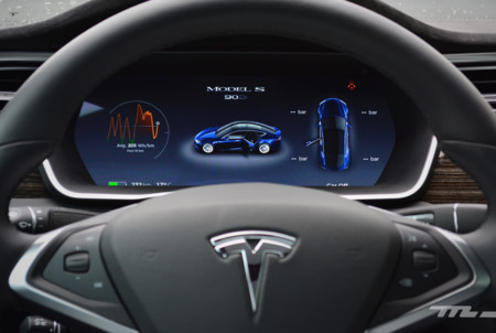 Tesla Model S 11