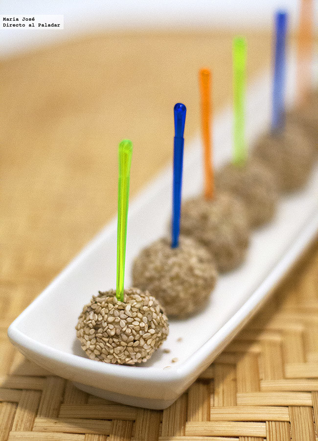 Bocaditos de puré de patata y sésamo: receta de aprovechamiento para un aperitivo especial