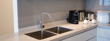 Lidl tiene unos organizadores para cajones que cuestan menos de 13 euros: ideales para ordenar cuchillos y cubiertos en cocinas pequeñas 