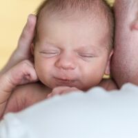 Cómo ayudar a tu bebé a expulsar los gases