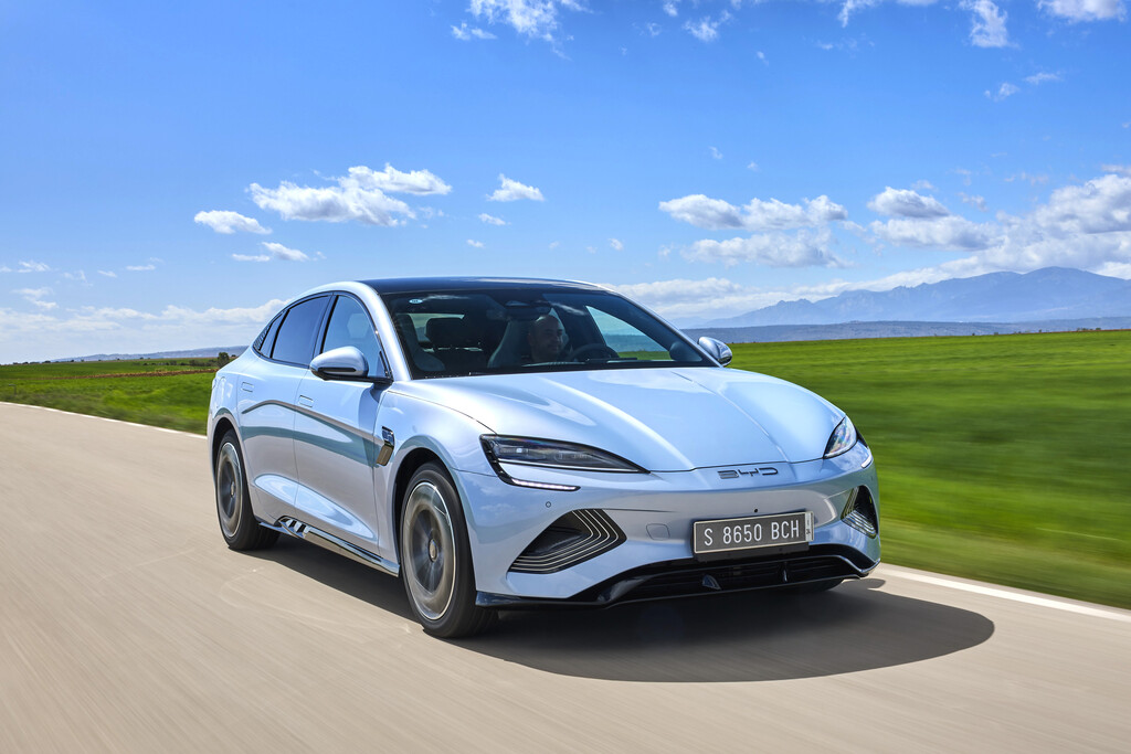 BYD es un cohete: sus ventas están disparadas y empieza a ganar terreno en el país donde el coche eléctrico más flaquea