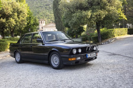 BMW M5 E28