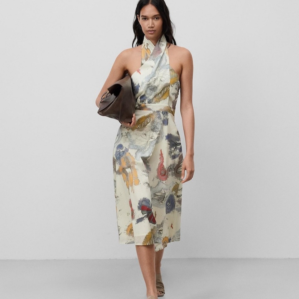 Adolfo Dominguez
Vestido estampado con cuello halter