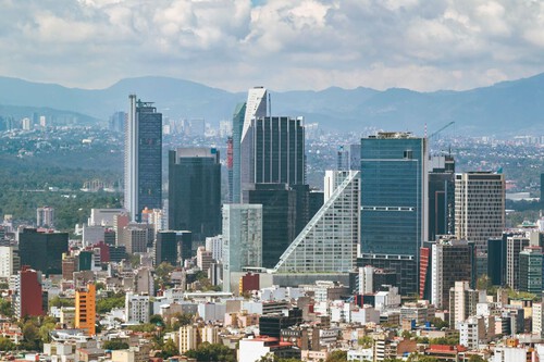 México quiere subir 100% las cuotas migratorias para extranjeros residentes: una medida para combatir la gentrificación