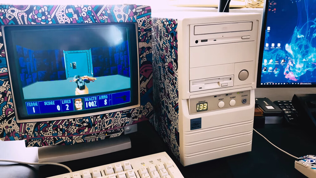 Un usuario rescata un polvoriento Pentium 133 y lo transforma en un precioso PC con guiño a Fallout incluido 