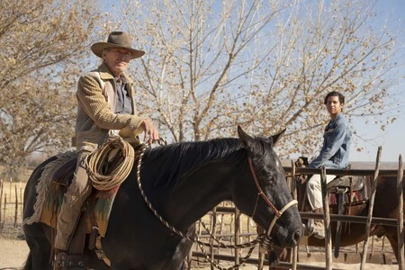 'Cry Macho': Clint Eastwood presenta un inofensivo drama fronterizo para despedir al héroe cansado