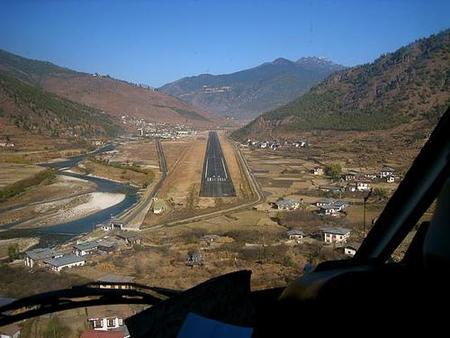 Aeropuerto de Paro