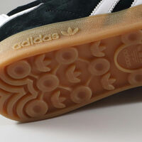 Adidas tiene en sus rebajas las zapatillas que desbancan a las Samba por menos dinero y quedan bien con cualquier look 