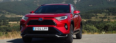 Nos aventuramos con el Toyota RAV4 Plug-in Hybrid: ¿el mejor SUV híbrido enchufable del mercado? 