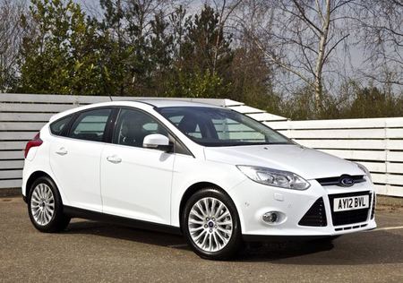 Un coche de gasolina