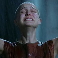 Las creadoras de Matrix adaptaron el cómic más radical de Alan Moore y la ciencia ficción nunca volvió a ser la misma: para ver hoy en HBO 