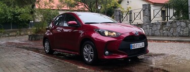 Probamos el nuevo Toyota Yaris Electric Hybrid y descubrimos un giro radical respecto a la versión anterior