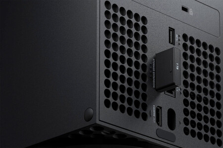 El precio de aumentar el espacio de Xbox Series: esto es lo que te costarán las tarjetas de ampliación SSD de 1TB