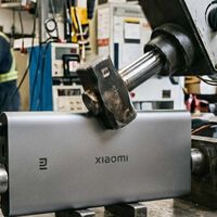 Xiaomi estrena Power Bank para cargar tu móvil hasta cuatro veces. Y además con el mejor diseño posible para el cable