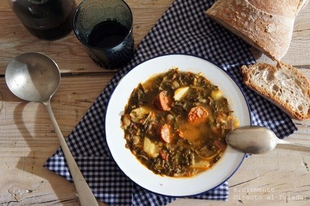 Caldo gallego: receta cocinada a fuego lento y por la que te entrará la morriña