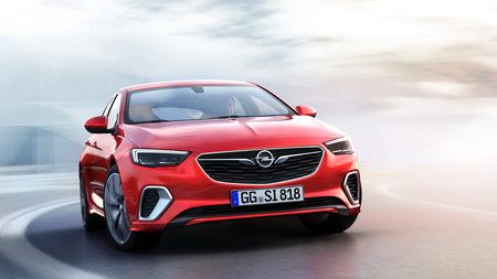 El Opel Insignia GSi es un apabullante sedán deportivo criado en Nürburgring