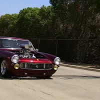 Un Ferrari 250 GTE Hot Rod... ¡con motor V8!