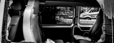 No dejes tu móvil en el coche: es muy fácil de localizar para los ladrones. Incluso aunque no esté a la vista