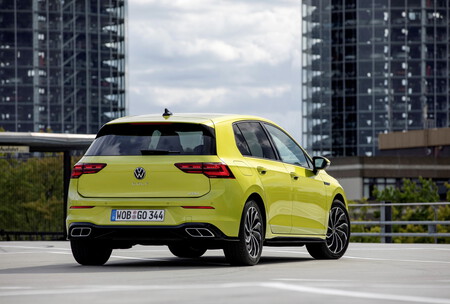 Volkswagen Golf 8 2
