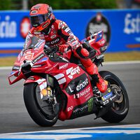 ¡Épico! Marc Márquez gana la loca Sprint de Jerez gracias a la caída más afortunada de la historia de MotoGP 