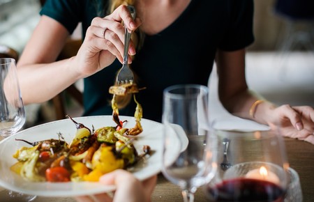 La dieta puede determinar la edad para el inicio de la menopausia según un estudio