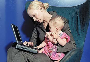Datos sobre maternidad, edad y trabajo en España