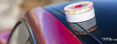 Balizas V16 “homologadas” hoy, inútiles mañana: FACUA pone en el punto de mira a Amazon, AliExpress y Leroy Merlin 