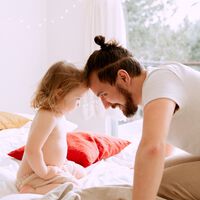 Los niños pequeños regulan mejor sus emociones tras observar a los adultos calmarse 