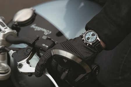 Triumph Speed Twin Breitling Edition 040