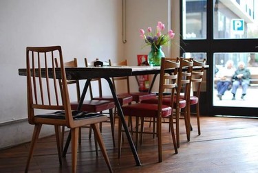 ¿Tu lado vintage necesita un café? Llévalo a Tarambana