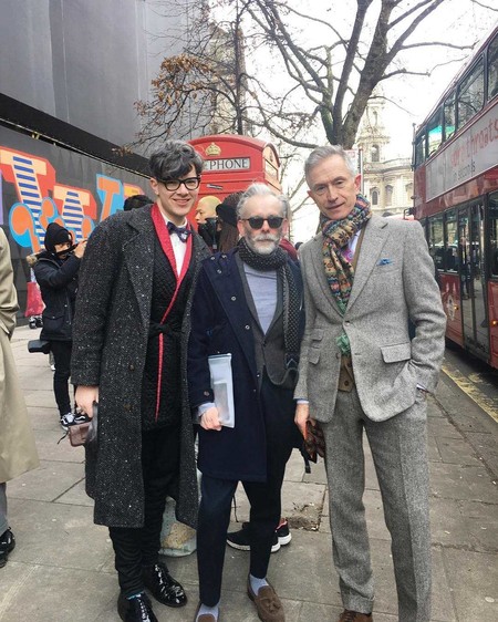 Los hombres más elegantes de Londres le hacen frente al frío con la armadura perfecta: el abrigo