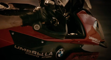 BMW vuelve a la gran pantalla, con la S1000XR coprotagonizando 'Resident Evil: The Final Chapter'