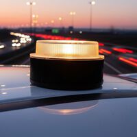 Estaba cansado de las incidencias fantasma de Google Maps y Waze. Las balizas V16 son la solución inesperada