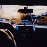 Llega el puente del Pilar: qué horas y rutas son las mejores para viajar en coche y evitar atascos