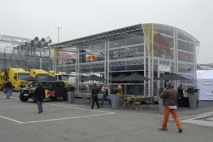 Hospitality Seat protegido por Hummer