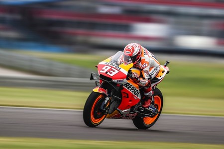 La exhibición de Marc Márquez en Argentina pilla a contrapié al resto de pilotos y equipos de MotoGP