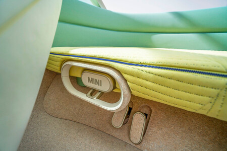 MINI Vision Urbanaut Concept