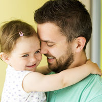 "No soy una niñera", un padre explica por qué no debemos agradecer que se haga cargo mientras mamá no está