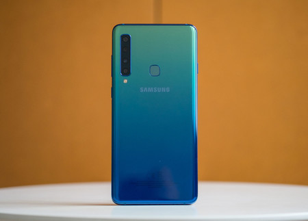 Galaxy A9 (2018), el móvil con cuatro cámaras traseras de Samsung, por 399 euros en Tuimeilibre