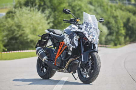La bestia amplía horizontes. La KTM 1290 Super Duke GT se desvela antes de tiempo