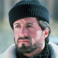 "Lo odiaba". Hace 41 años, Sylvester Stallone sentía mucha envidia de esta estrella de películas de acción antes de hacer 6 películas con él