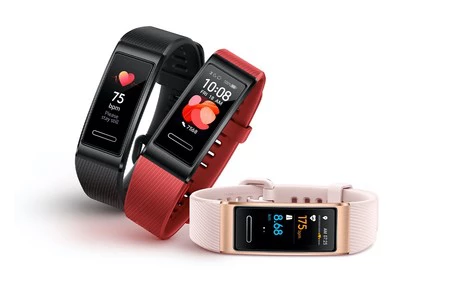 Con GPS y sensor de frecuencia cardiaca, en el Día sin IVA de MediaMarkt, te puedes hacer con la pulsera deportiva Huawei Band 4 Pro por sólo 48,76 euros